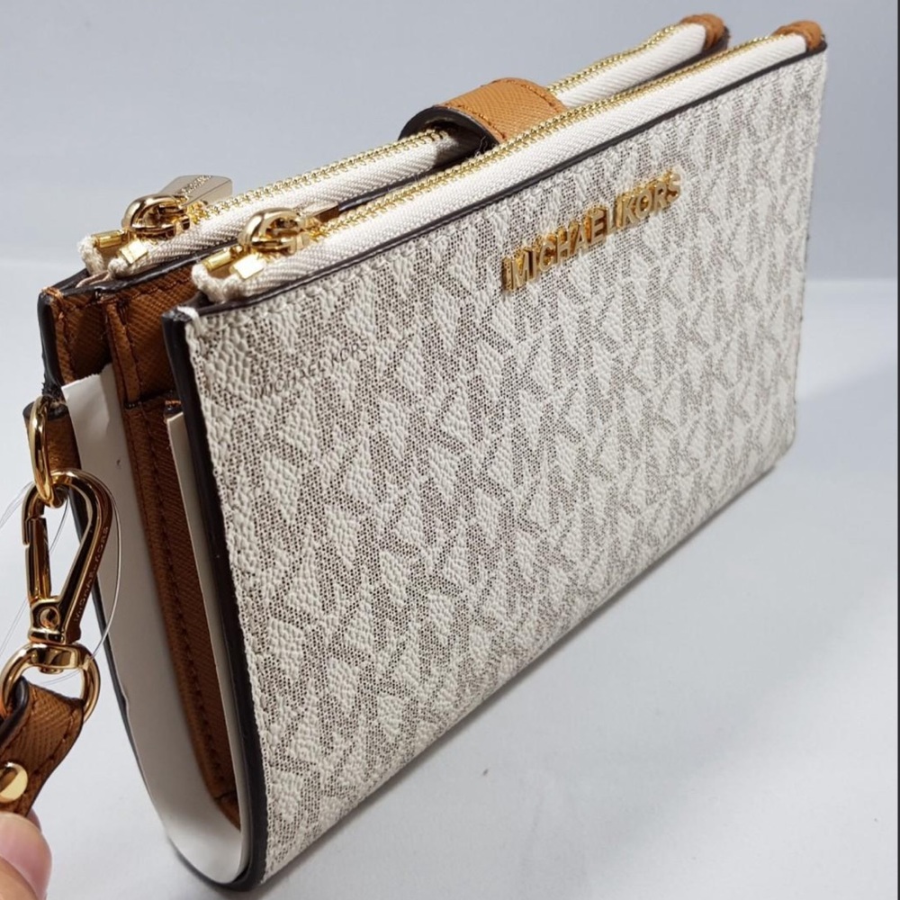 [NWOT] Michael Kors Jet Set Travel Double Zip Wristlet 7-8 Vanilla/Acorn